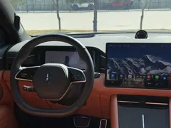 2024 Aito M7 1.5T Smart Driving 4WD Ultra 5-seat, синий — фото 12