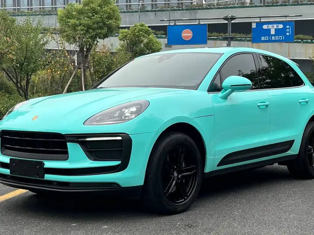 2022 Porsche Macan 2.0T