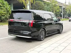2024 Zeekr 009 6-Seat Executive 4WD 108kWh, чёрный — фото 4