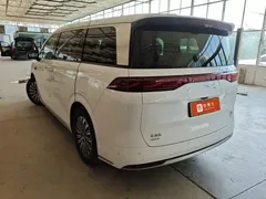 2026 BYD Xia DM-i PHEV 1.5T 218km Excellence, белый — фото 3