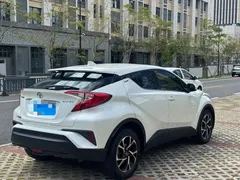 2020 Toyota C-HR 2.0L, белый — фото 7