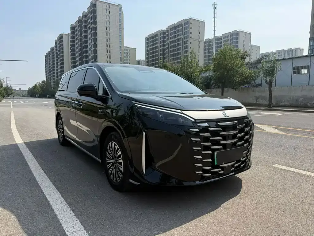 2025 BYD Xia DM-i PHEV 1.5T 180km