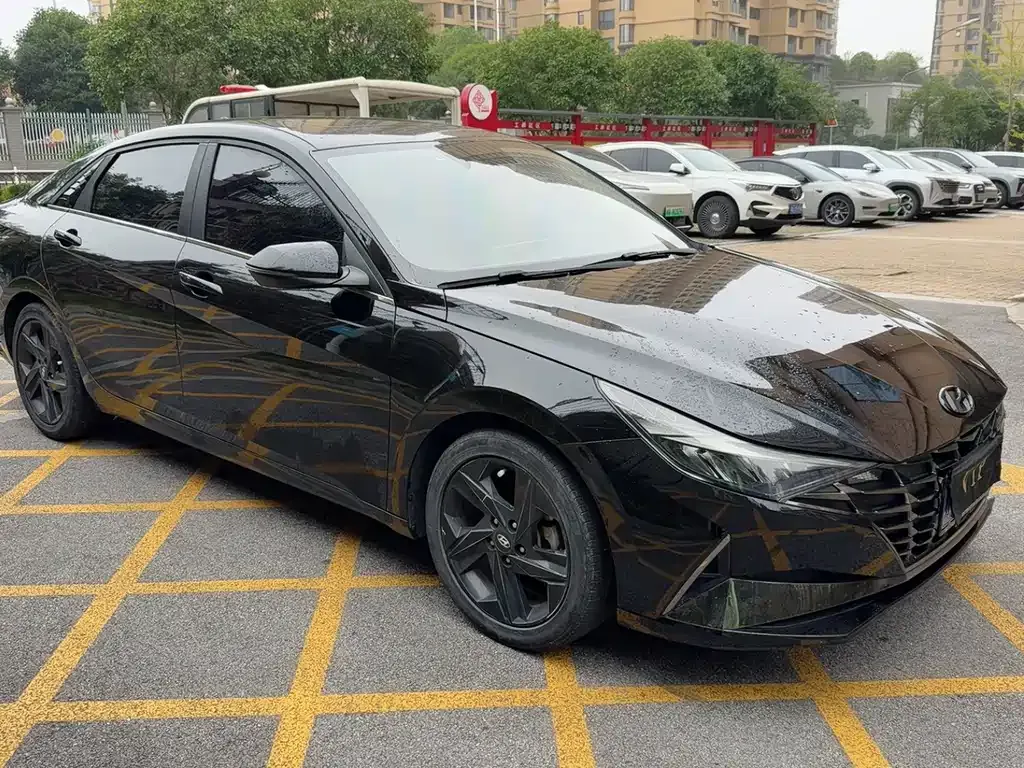 2021 Hyundai Elantra 1.5L CVT LUX Premium