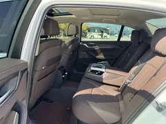 2021 BMW 5 Series 530Li Premium Luxury Package, белый — фото 13