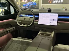 2026 Nio ES8 6-seat Executive Luxury, чёрный — фото 14