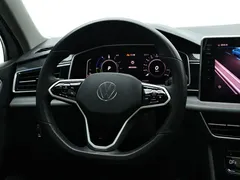 2023 Volkswagen Tiguan L 430PHEV Flagship, белый — фото 16
