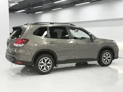 2021 Subaru Forester 2.0i Luxury EyeSight — фото 5