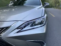 2020 Lexus ES 200 Excellence — фото 19