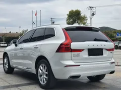 2021 Volvo XC60 4WD Luxury, белый — фото 6