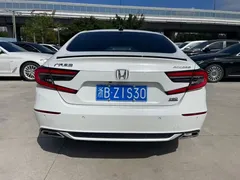 2022 Honda Accord 260TURBO Premium, белый — фото 4