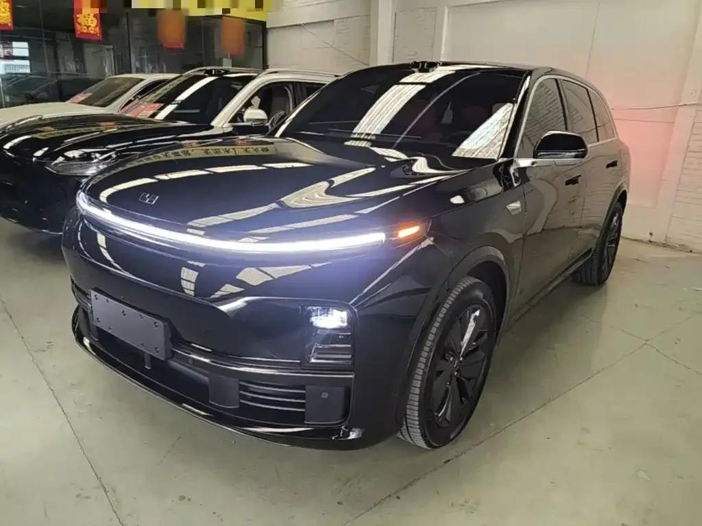 2025 Li Auto L7