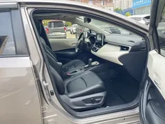 2021 Toyota Corolla 1.2T S-CVT Luxury — фото 13