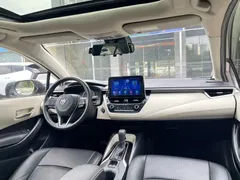 2021 Toyota Corolla 1.2T S-CVT Luxury — фото 23