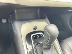 2021 Toyota Corolla 1.2T S-CVT Luxury — фото 27