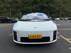 2025 Li Auto i8 Standard, белый — фото 1