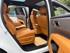 2025 Li Auto i8 Standard, белый — фото 8