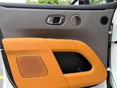 2025 Li Auto i8 Standard, белый — фото 10