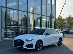 2022 Audi A4L 40 TFSI Luxury Sport, белый — фото 1