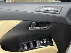 2021 Toyota Alphard Hybrid 2.5L Premium, белый — фото 14