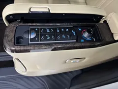 2021 Toyota Alphard Hybrid 2.5L Premium, белый — фото 15
