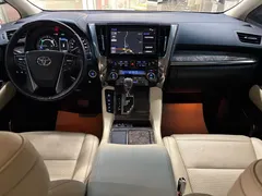 2021 Toyota Alphard Hybrid 2.5L Premium, белый — фото 17