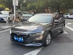 2018 Honda Accord 260TURBO Elite — фото 3