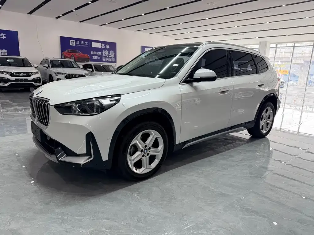 2023 BMW X1
