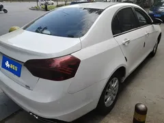 2020 Geely Emgrand 1.5L CVT Luxury, белый — фото 3