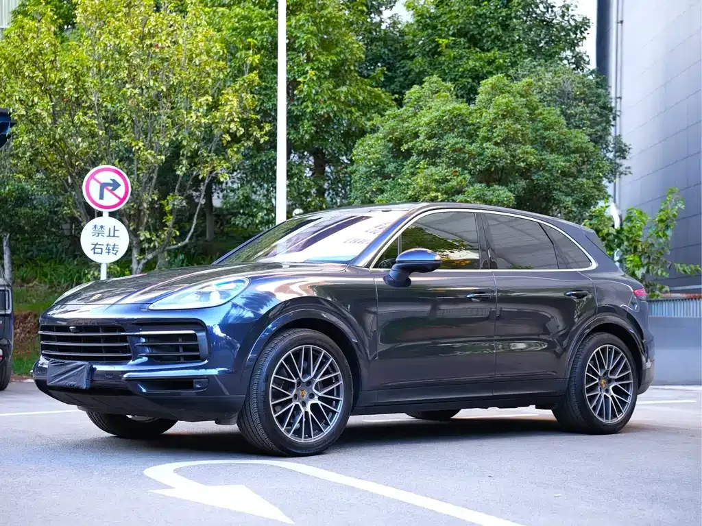 2023 Porsche Cayenne 3.0T Platinum Edition