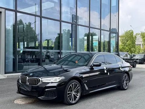 2021 BMW 5 Series 530Li Leading M Sport Package