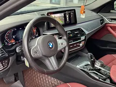 2021 BMW 5 Series 530Li Leading M Sport Package, чёрный — фото 5