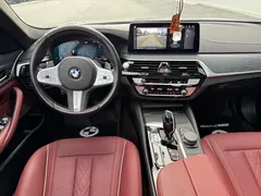 2021 BMW 5 Series 530Li Leading M Sport Package, чёрный — фото 8