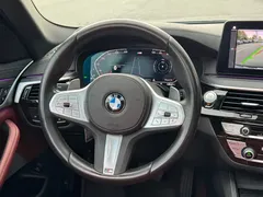 2021 BMW 5 Series 530Li Leading M Sport Package, чёрный — фото 9