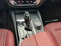 2021 BMW 5 Series 530Li Leading M Sport Package, чёрный — фото 11