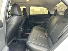 2022 Hyundai Elantra 1.5L CVT LUX Premium, белый — фото 10