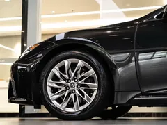 2021 Lexus LS 500h Luxury, чёрный — фото 8