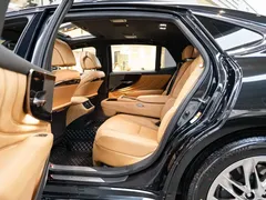 2021 Lexus LS 500h Luxury, чёрный — фото 10