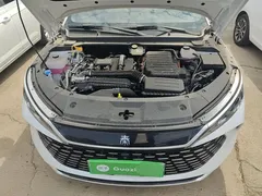 2025 BYD Qin L PHEV 80km Leading Smart Driving, белый — фото 20