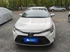 2022 Toyota Levin Hybrid 1.8H E-CVT Leading, белый — фото 2