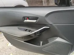 2022 Toyota Levin Hybrid 1.8H E-CVT Leading, белый — фото 7