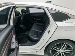 2022 Honda Accord 260TURBO Premium, белый — фото 7