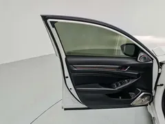 2022 Honda Accord 260TURBO Premium, белый — фото 11