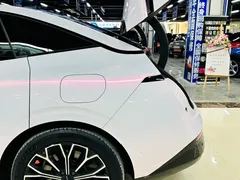 2024 Zeekr 007 4WD Smart Driving 100kWh EV, белый — фото 8