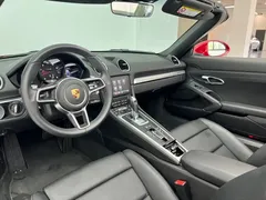 2022 Porsche 718 Boxster 2.0T — фото 10