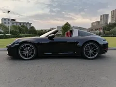2022 Porsche 911 Targa 4 3.0T, чёрный — фото 17