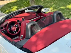 2022 Porsche 718 Boxster 2.0T, белый — фото 16