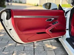 2022 Porsche 718 Boxster 2.0T, белый — фото 20