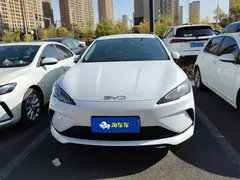 2025 BYD Seal 05 PHEV DM-i Smart Drive 55km Luxury, белый — фото 2
