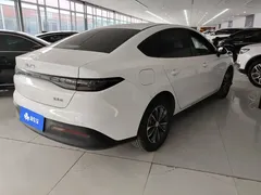 2025 BYD Seal 05 PHEV DM-i Smart Drive 55km Luxury, белый — фото 3