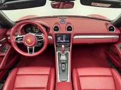 2022 Porsche 718 Boxster 2.0T — фото 12